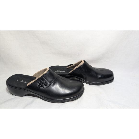 Clarks Womens Black Leather Slip On Mules Clogs 7M Comfort Shoes Lagenlook Boho - Picture 1 of 7